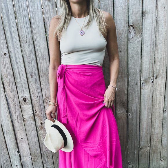 Wrap around maxi skirt - Picture 2 of 2